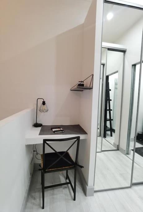 T2 Appartement Lumineux A La Joliette Марсилия Екстериор снимка